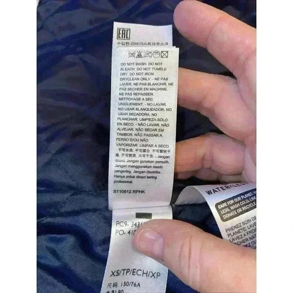 Levi's Premium Women's Oversized Faux Fur Trucker Jacket XS Blue Denim Furry Fur - Picture 11 of 12